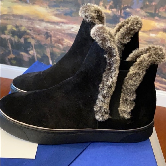 BNWT Stuart Weitzman Winter Fur-Trim Ankle Boots - Picture 4 of 17